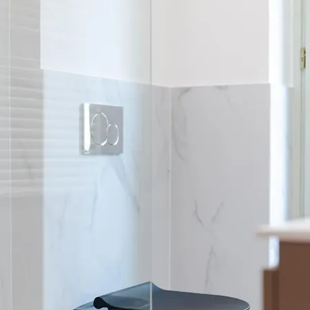 The Silk House Apartment *